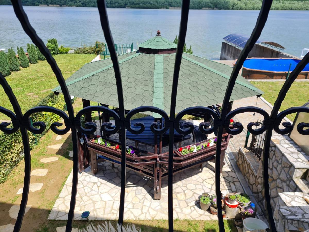 San Na Vodi Villa Смедерево Екстериор снимка