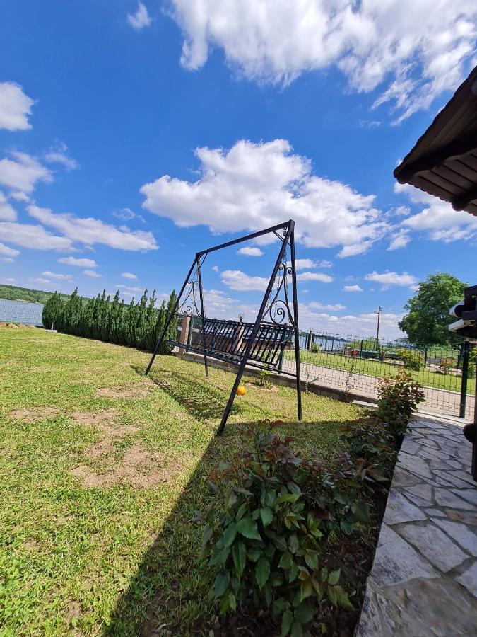 San Na Vodi Villa Смедерево Екстериор снимка